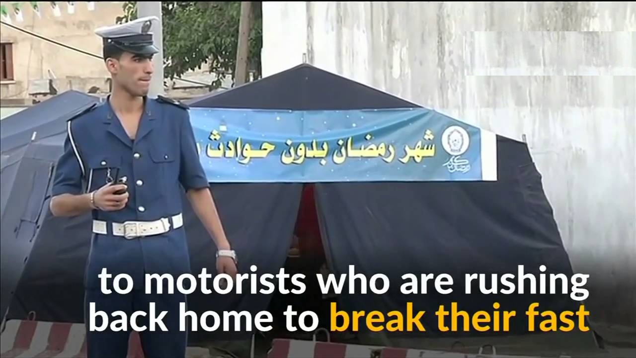 iftar-ramadhan-police